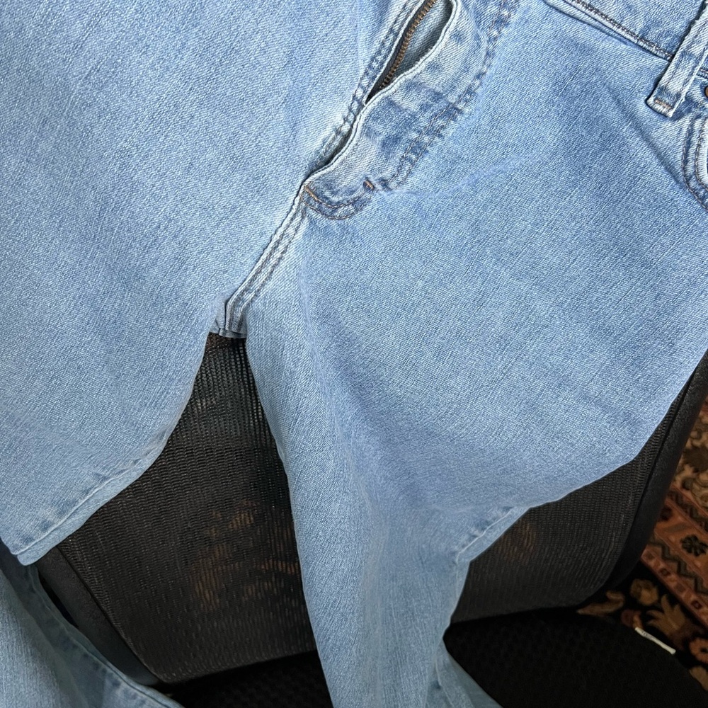 💥BIG PRICE DROP- Lee Relaxed Fit at the waist jeans
